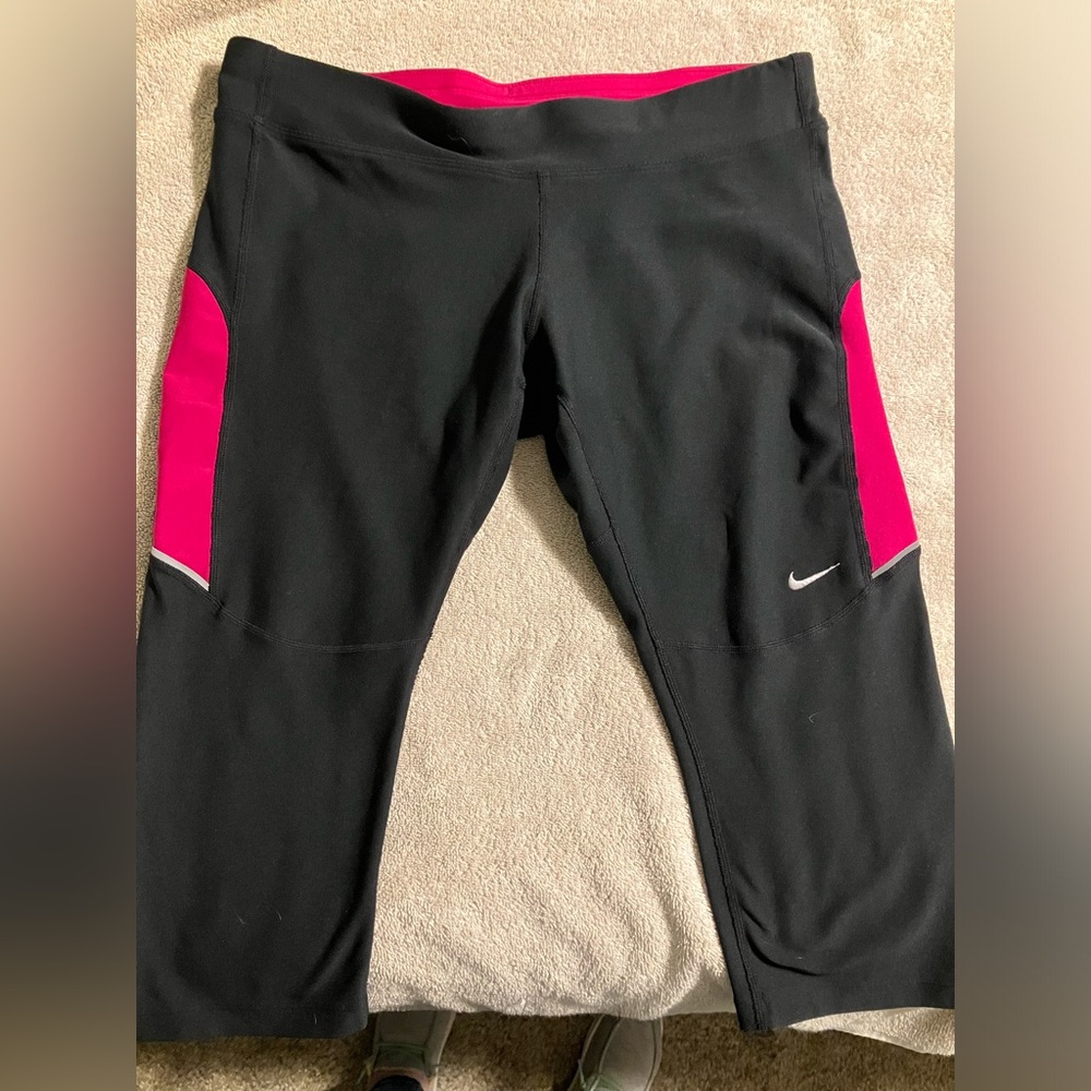 Nike Women's Dri Fit Race Cropped Leggings